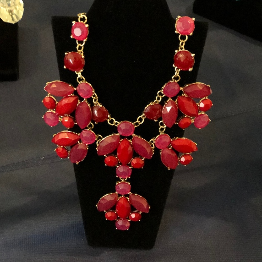 Red necklace